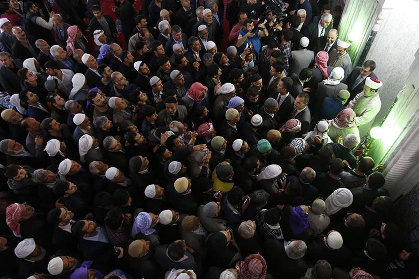 "Allah beni Muhammed Mustafa ile özgürlüğüme kavuşturdu" "Allah beni Muhammed Mustafa ile özgürlüğüme kavuşturdu"